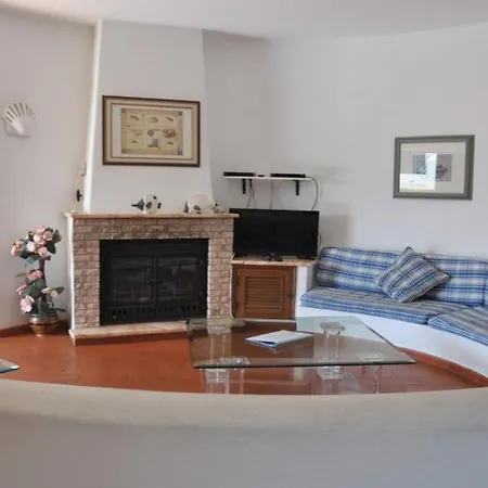 Nestled In Vilamoura, Private Pool, Free Off-street Parking, Ac Wifi Villa