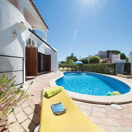 Nestled In Vilamoura, Private Pool, Free Off-street Parking, Ac Wifi Villa